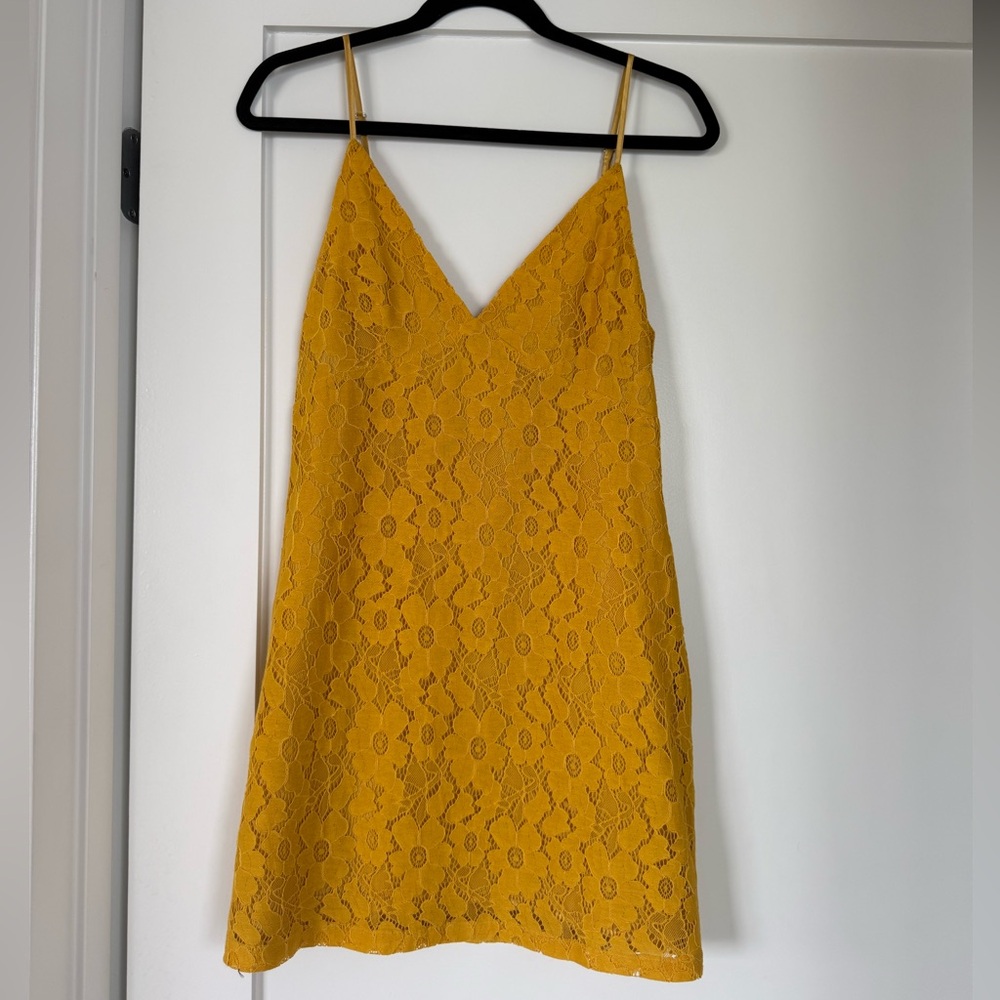 OBEY NWT yellow flower lace dress